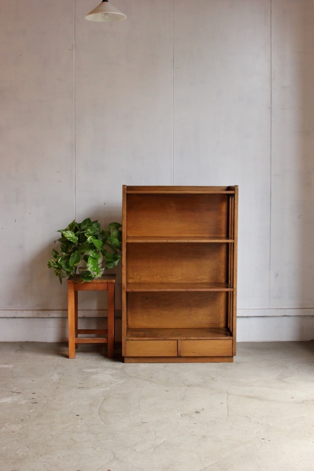 小ぶりな本棚 | (廃止)鎌倉店の商品1 - 古家具古道具 そうすけ
