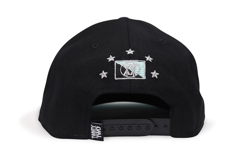 TWNTY TWO NY TIFFANY SNAPBACK CAP (BLACK/TIFFANY UNDER VISOR