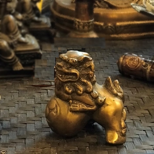 玉獅子 置物／魔除け／縁起物／阿吽／アンティーク仕上げ | 仏像・神像