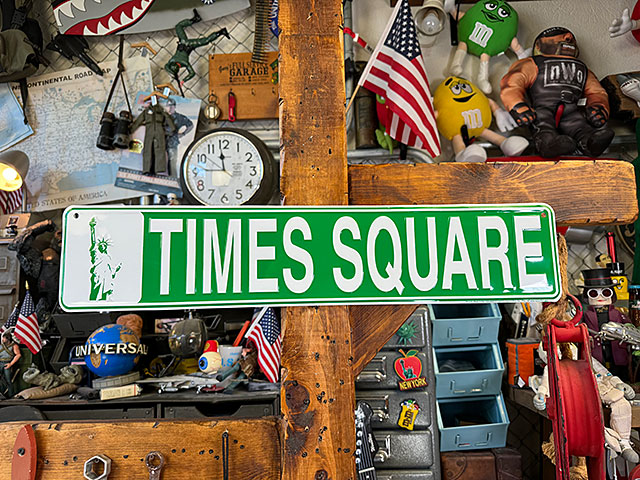 ニューヨーク タイムズスクエア ストリートサイン ストリート看板