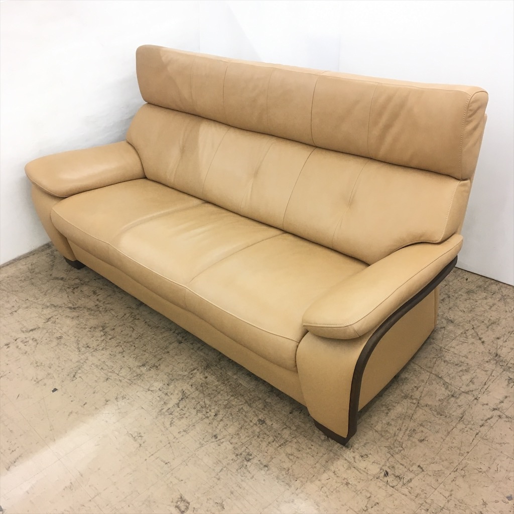 中古 人気 karimoku カリモク Chitano 本革張り3人掛けソファ キャメル