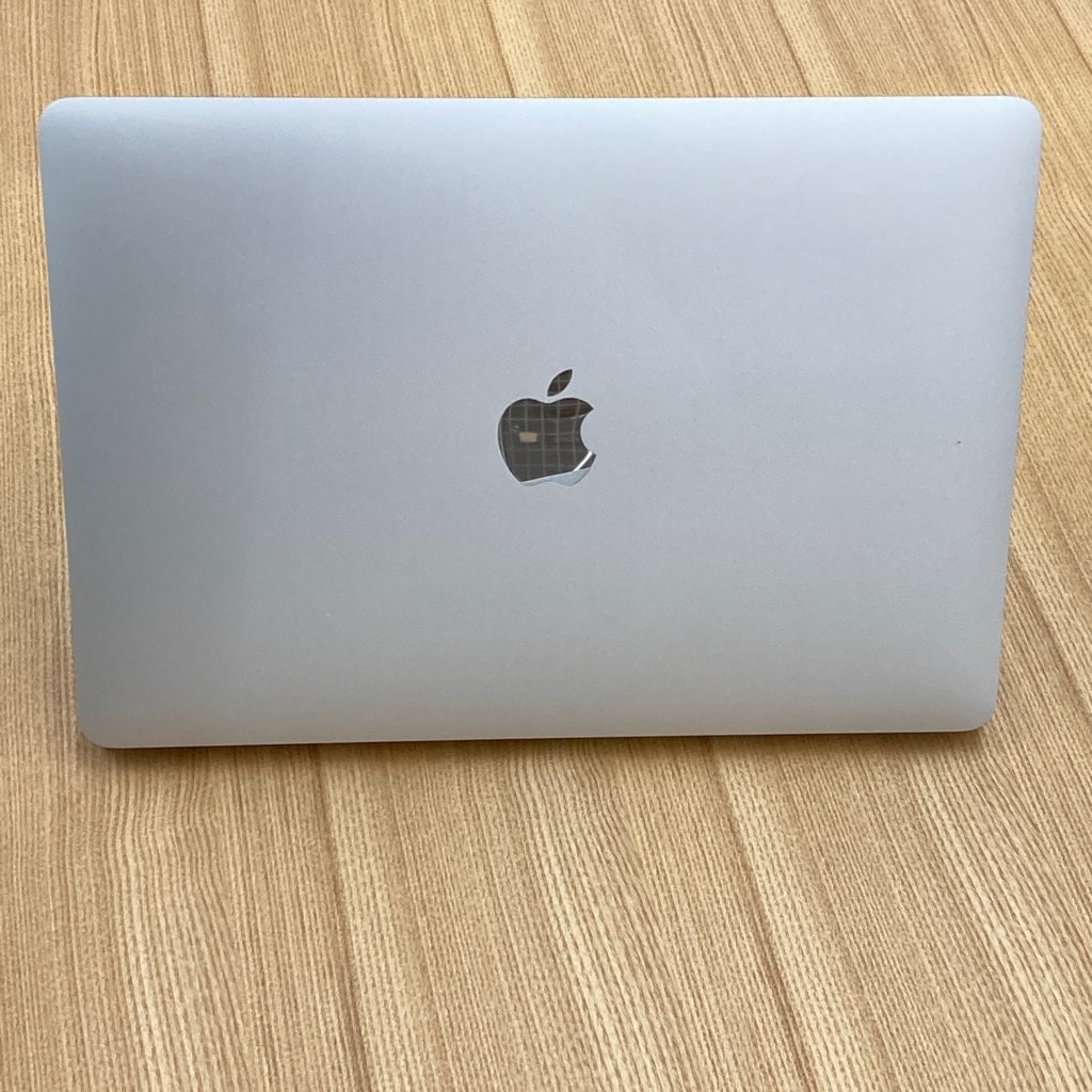 中古 apple MacBook Air M1 2020 13インチ A2337 M1 8GB 256GB MacOS
