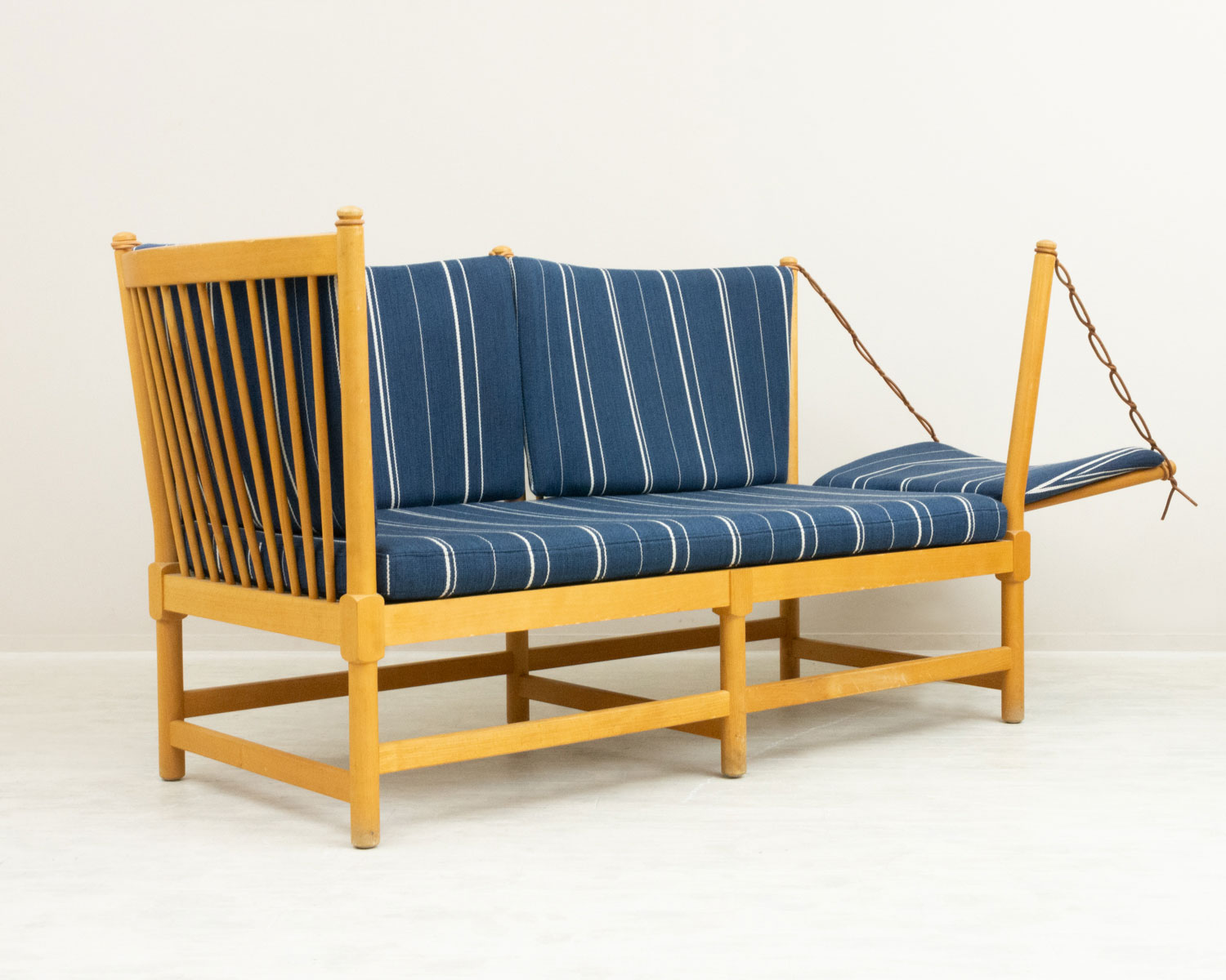 1789 Spoke-back Sofa Borge Mogensen 北欧家具 通販 CLOVERSKY