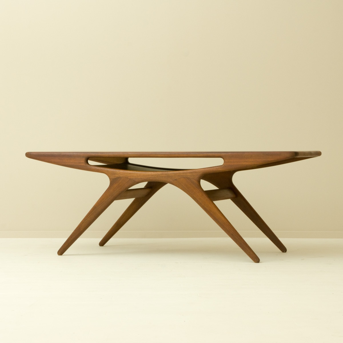 ローテーブル 北欧ヴィンテージ高級デザイナーズ家具の通販