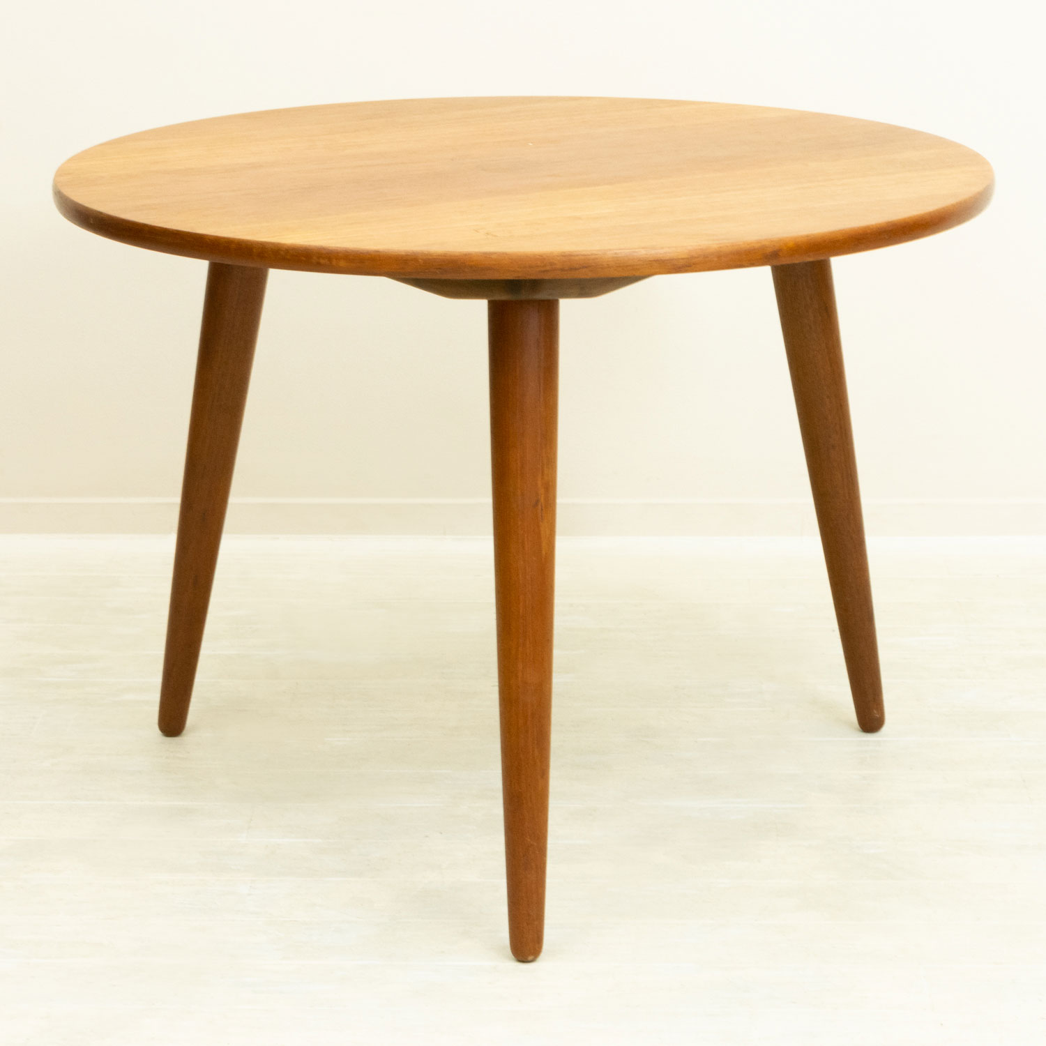 ハンスウェグナー AT8 コーヒーテーブル チーク 北欧ビンテージ家具