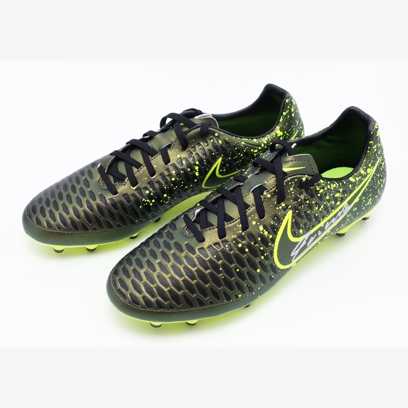 イニエスタ直筆サイン入り15/16スパイク (ナイキ マジスタ オーパス