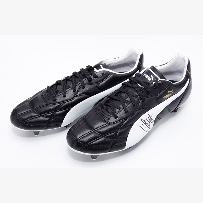 クライフ直筆サイン入りプーマ復刻版スパイク | THE DUGOUT