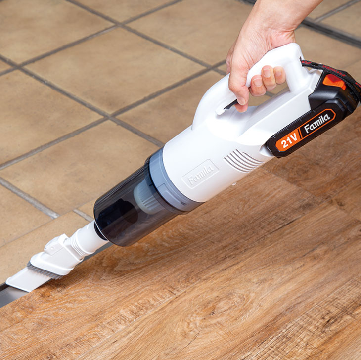 ファミラ 充電式コードレスハイパワークリーナー スティッククリーナー