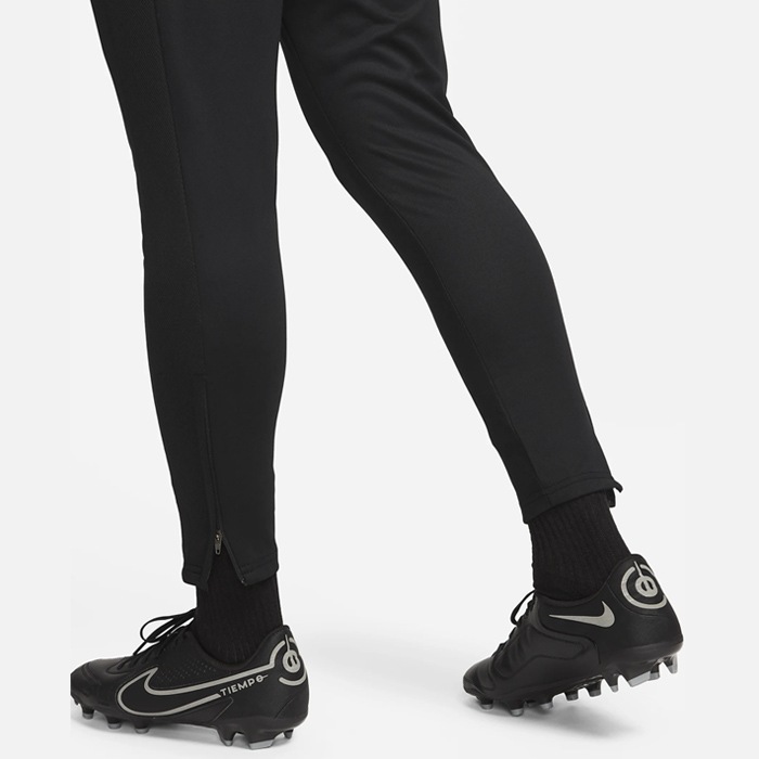 ナイキ Dri-FIT アカデミー サッカードリルトップ & ジッパーサッカー