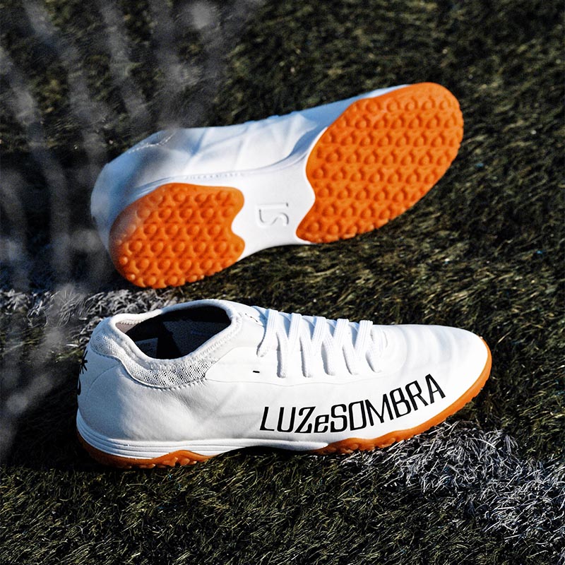 ルースイソンブラ/LUZeSOMBRA フットサルシューズ（インドア/室内用