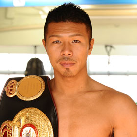 内山高志 遅咲き“練習の虫”世界のチャンプ、王座に君臨 | 鈴木長月's WORKS