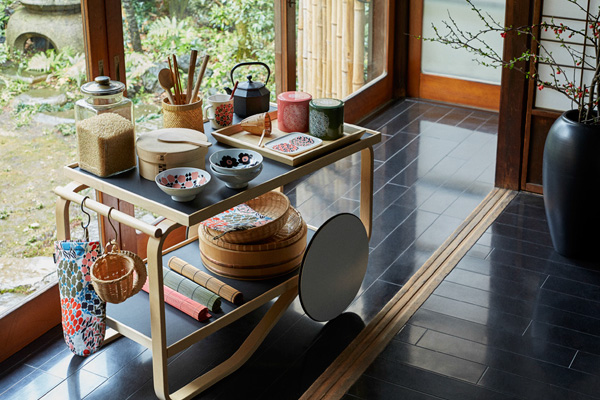 日本の伝統技術とマリメッコが出会う。様々なジャンルの職人と