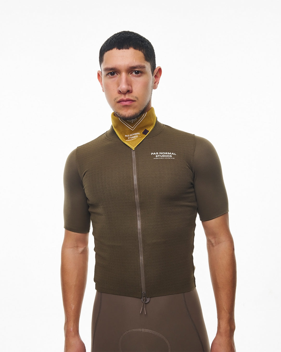 ESCAPISM_SS23_0973_1080x.jpg?v