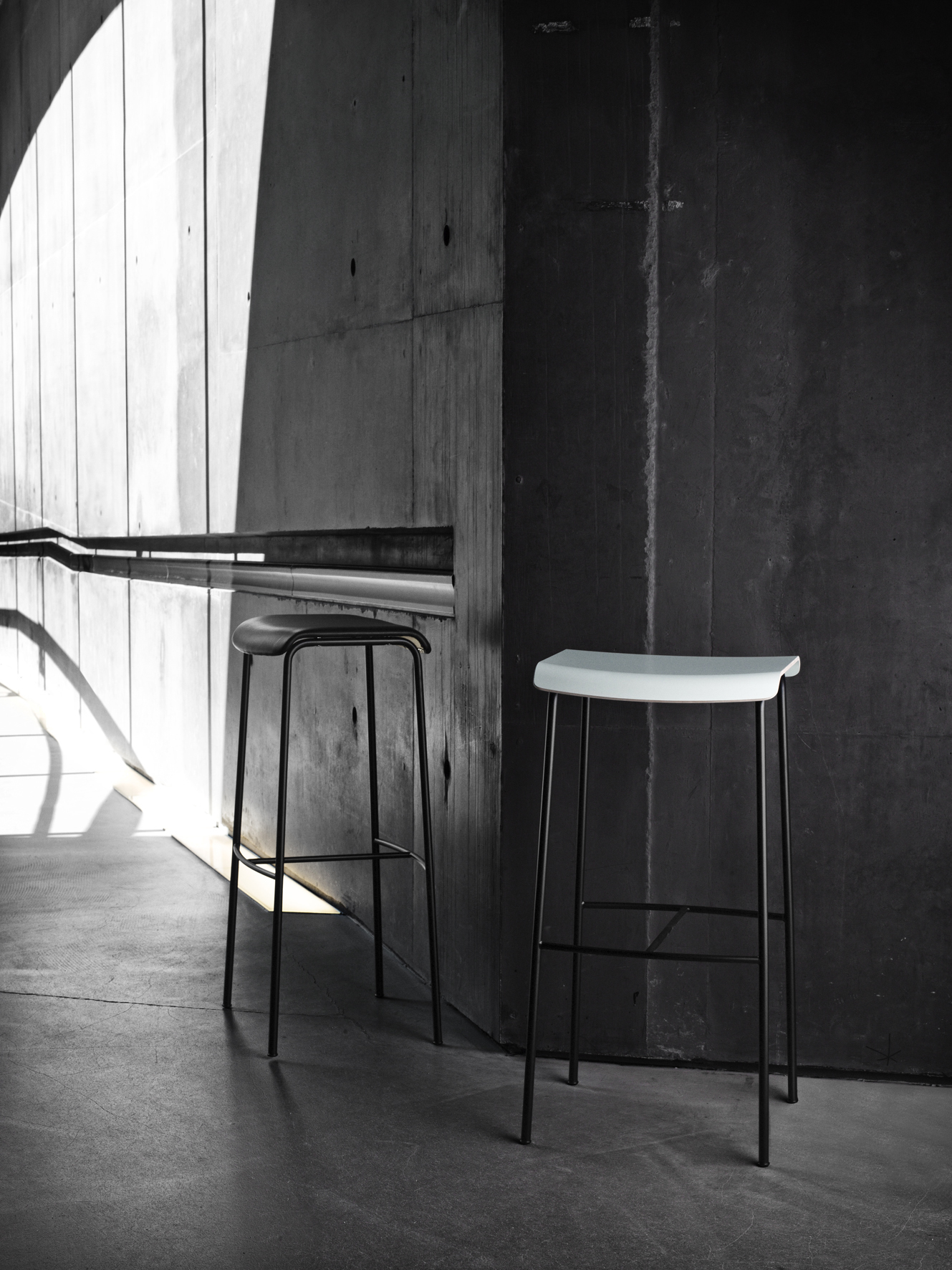Pause Bar Stool - Magnus Olesen