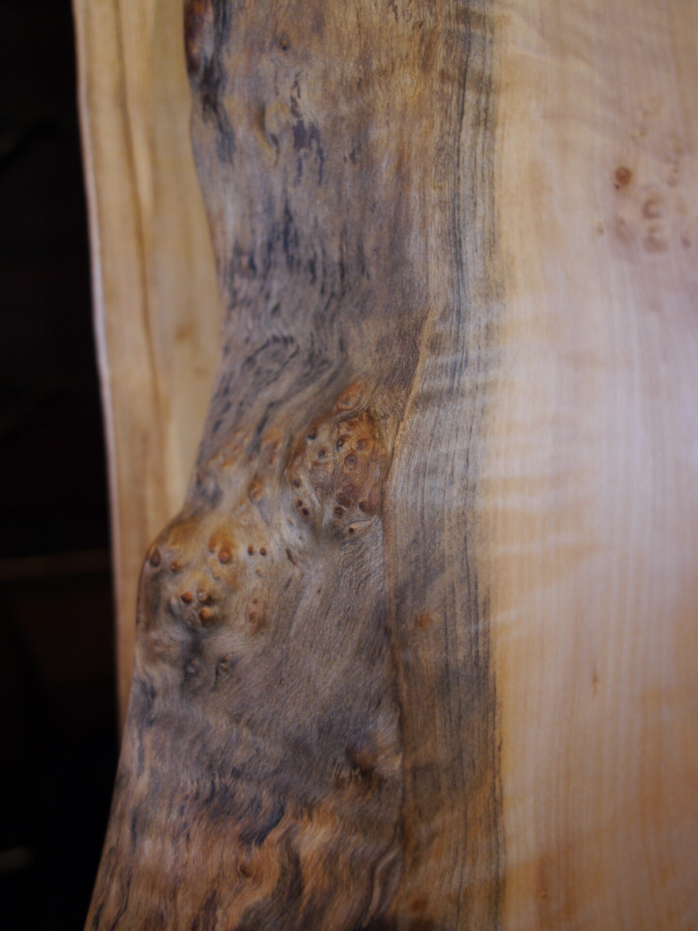 一枚板テーブル】こぶ | 松葉屋家具店 公式ブログ