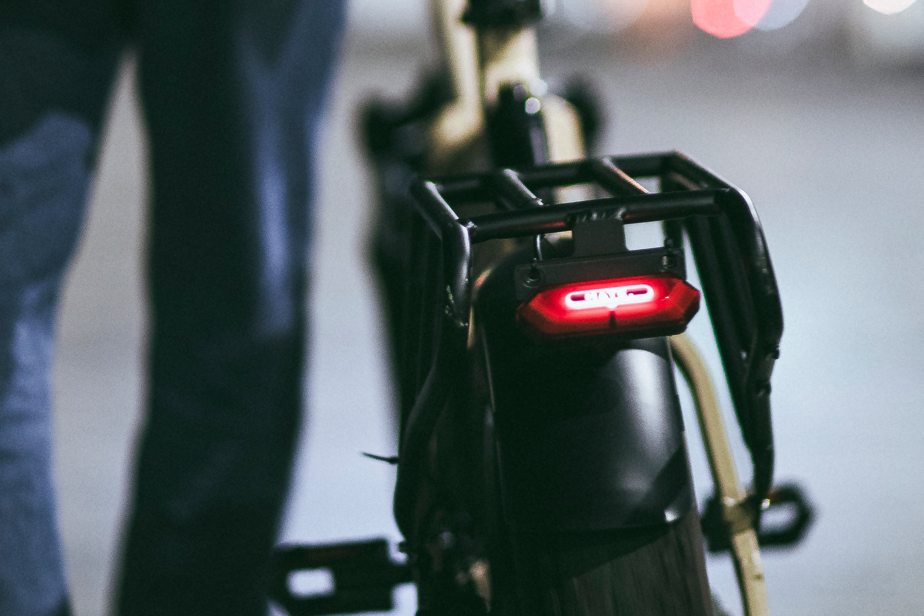 RELEASE | MATE X リアライト – MATE.BIKE JAPAN