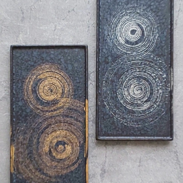 有田焼 陶悦窯 黒晶金・銀ふたかすり 23cm渕付角長皿