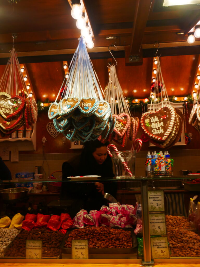 ドイツ・ニュルンベルク 世界一のクリスマスマーケットとおもちゃ