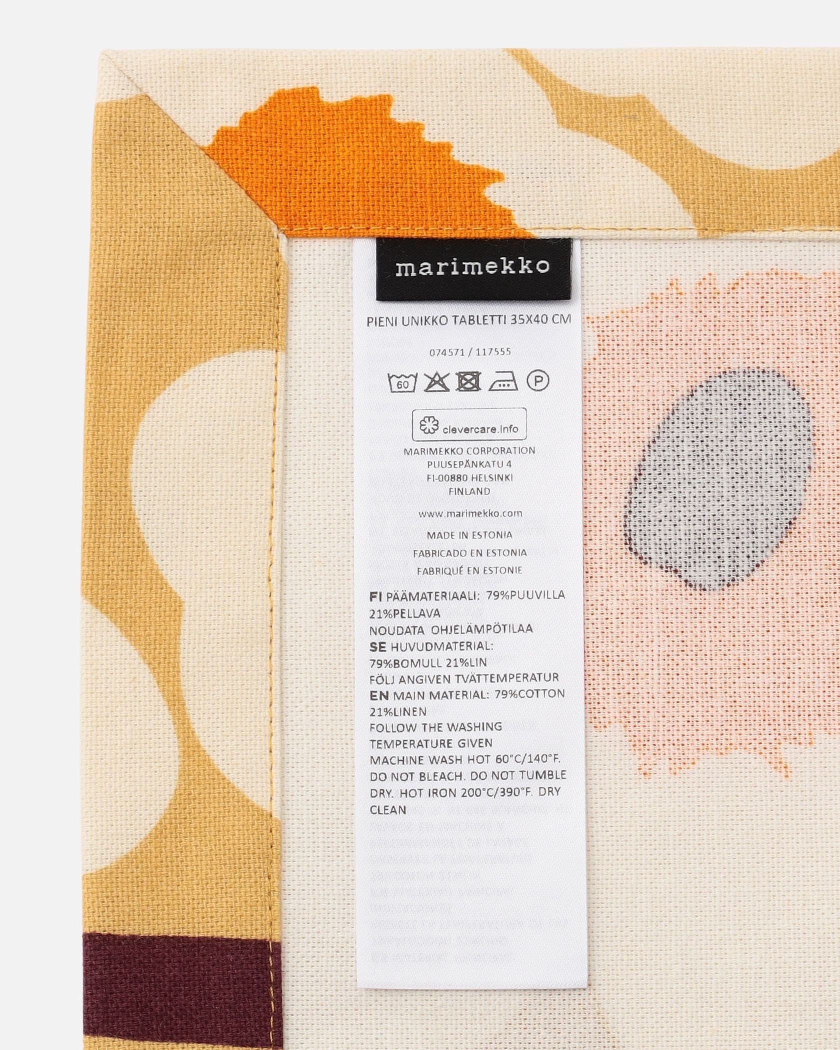 Unikko プレイスマット 35×40cm | Marimekko (マリメッコ) 日本公式