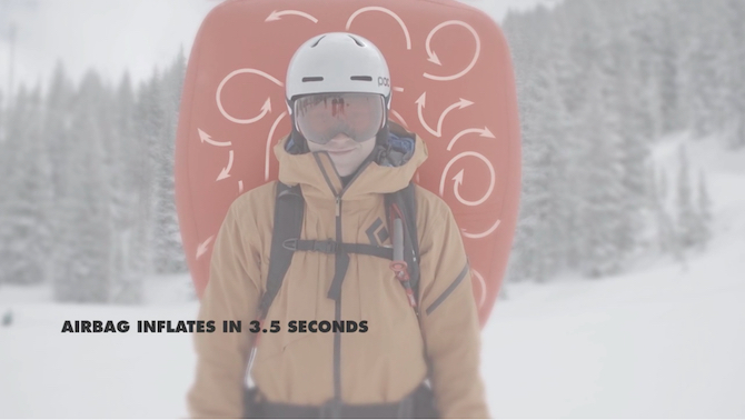 雪崩対策に電動式エアバッグを搭載したBlack Diamondのバックパック | mark