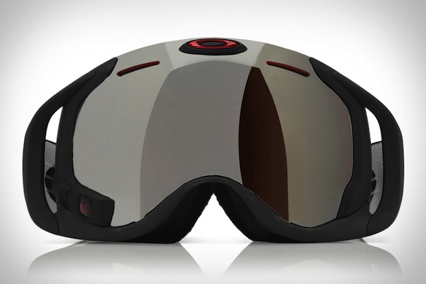 AR機能を搭載した近未来的スノーゴーグル「Oakley Airwave」 | mark