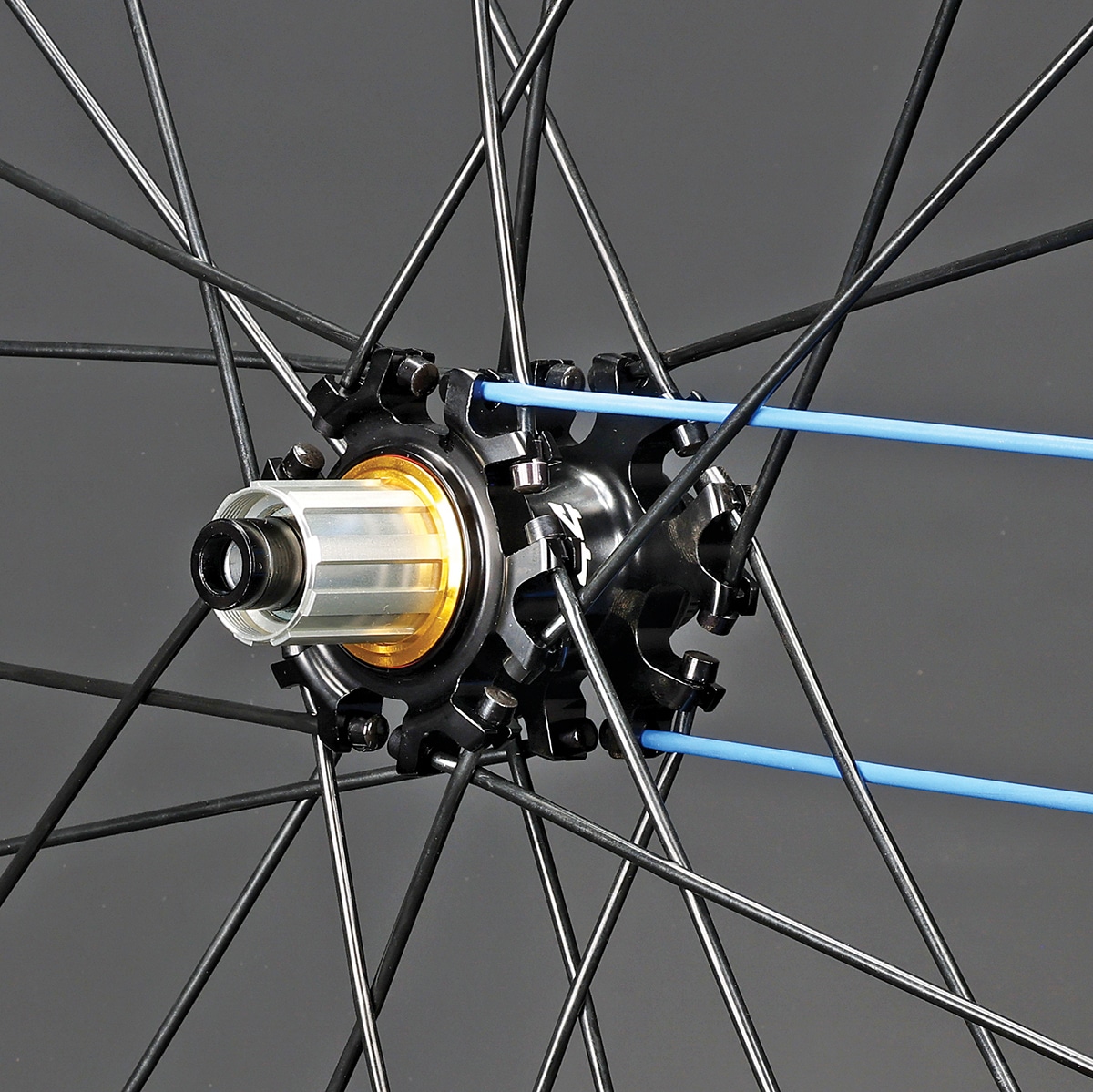 SPINERGY MXX 30 WHEEL REVIEW - NOT YOUR EVERYDAY SPOKES - Mountain