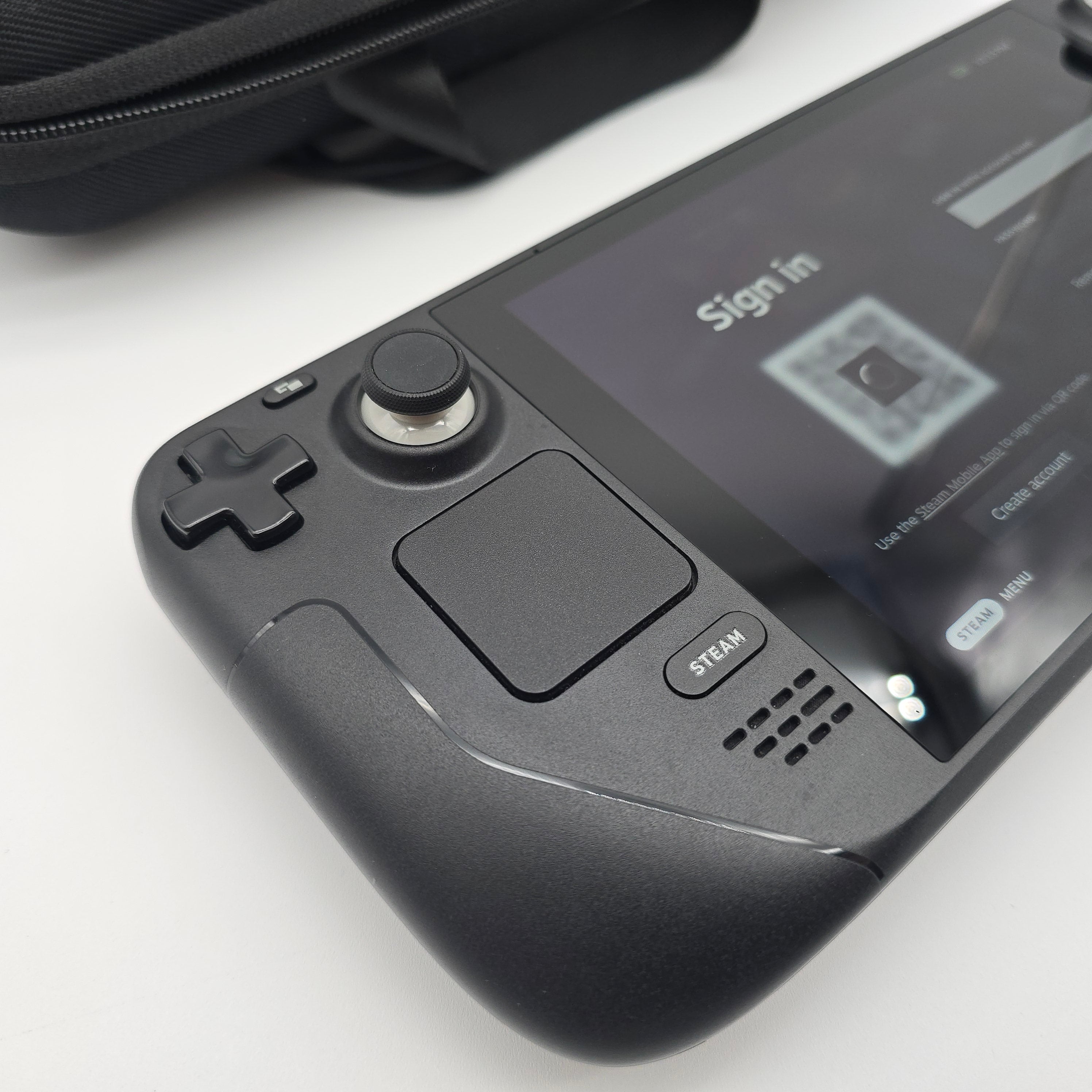 Valve Steam Deck LCD 256GB with Carrying Case, Soft Shell, Charger