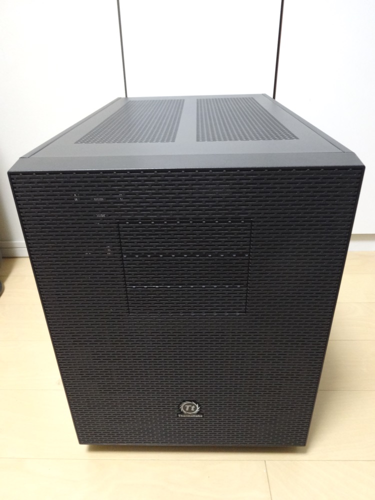 巨大キューブ型PCケース Thermaltake Core X9のレビュー | メモトラ