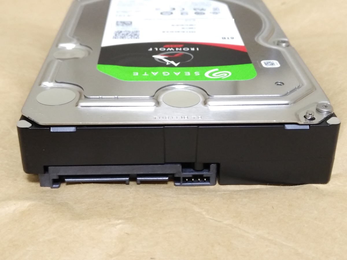 Seagate IronWolf 8TB ST8000VN0022をレビュー！3年保証なNAS向けHDD