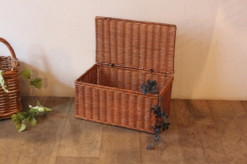 かご・バスケット・雑貨 - menui | 籐のフタ付きかご【角ラタン