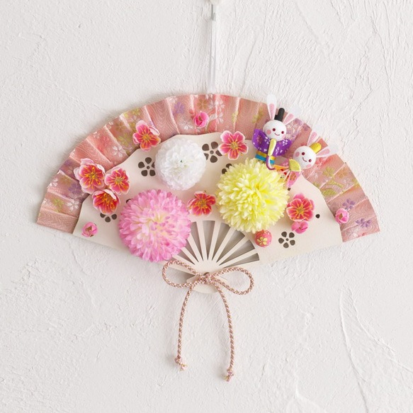 ひな祭りに飾りたい！コンパクトでおしゃれな壁掛けひな飾り｜Creema