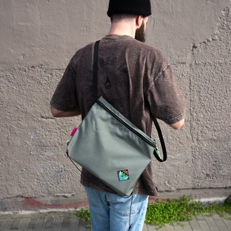 Swift Industries: Dispatch Musette | The Radavist | A group of