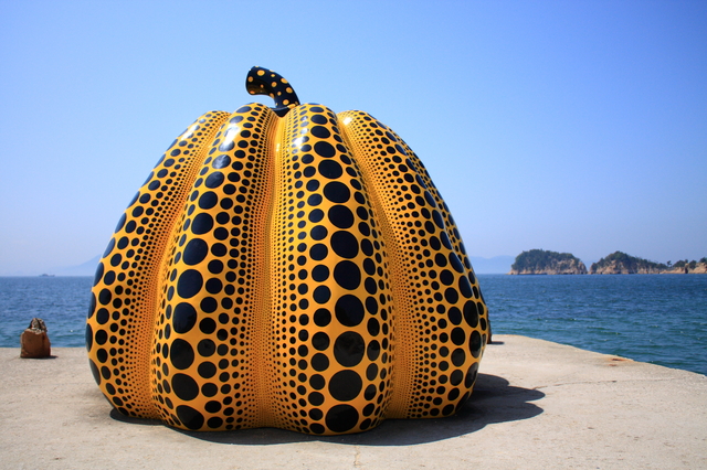 草間彌生の「かぼちゃ」に会いに行こう！直島への行き方・作品について