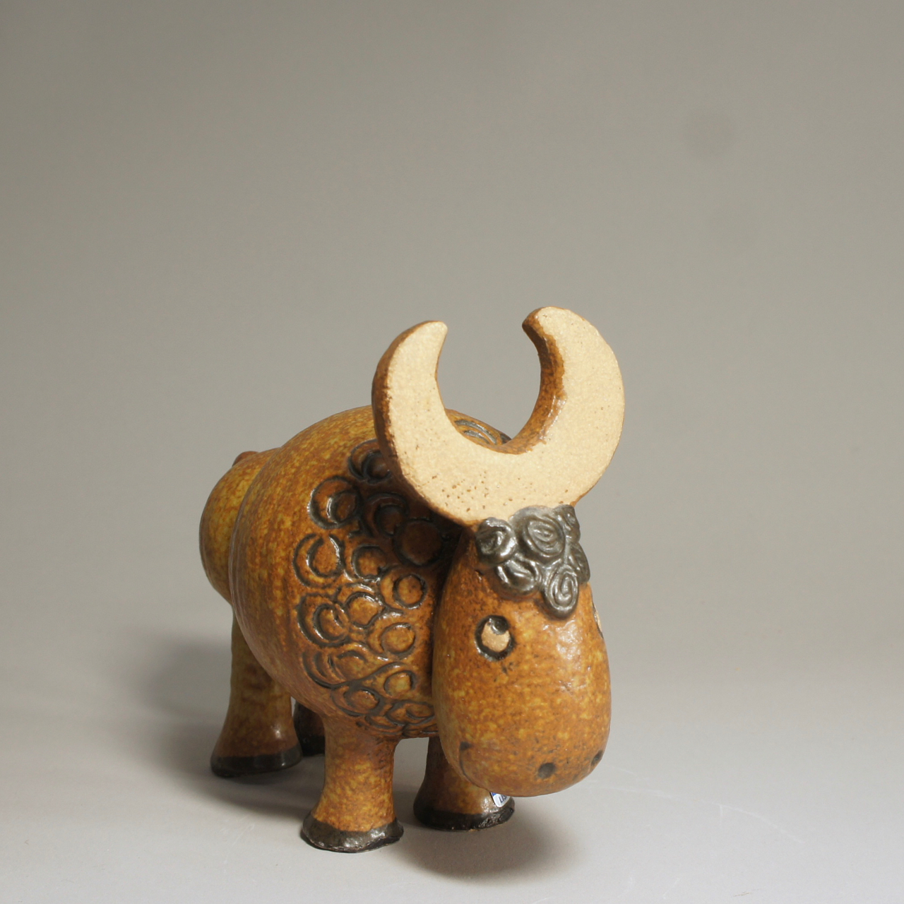 Buffalo in ceramic by Lisa Larson - Sold - Wigerdals Värld