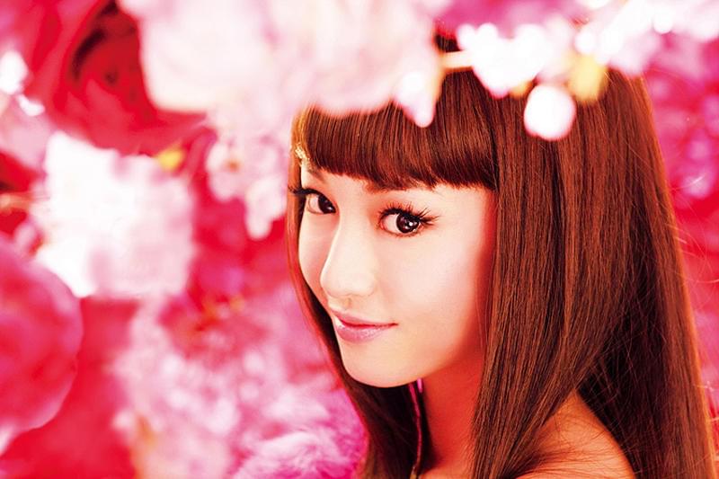 ヘルタースケルター : 作品情報・キャスト・あらすじ・動画 - 映画.com