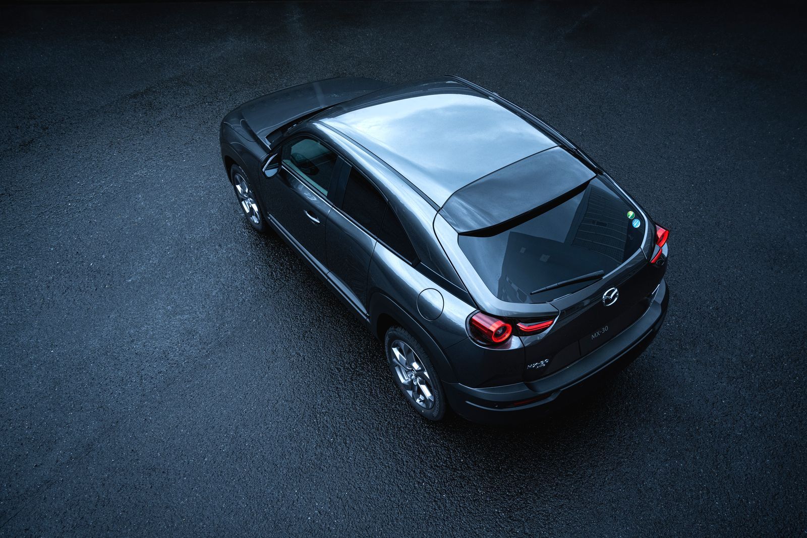 SUVがやさしさに包まれたなら──新型マツダMX-30詳報 | GQ JAPAN