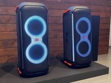 アゲアゲの大出力、巨大パーティスピーカーJBL「PartyBox 710」が日本