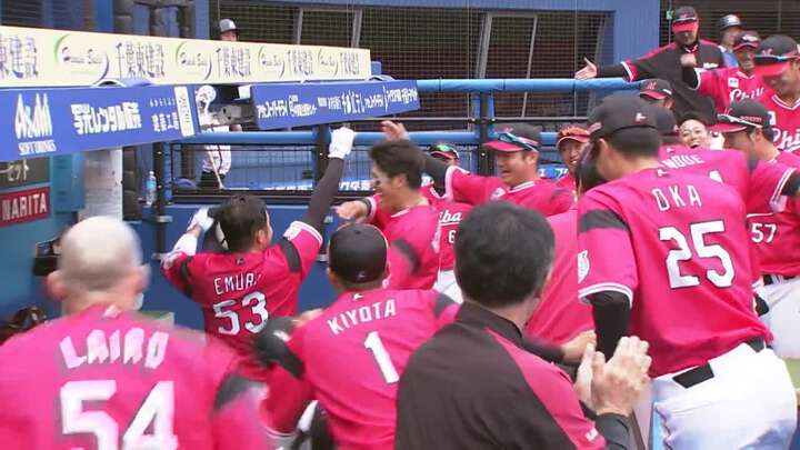 江村直也のプロ初アーチは満塁弾！ 千葉ロッテが一発攻勢で埼玉西武に