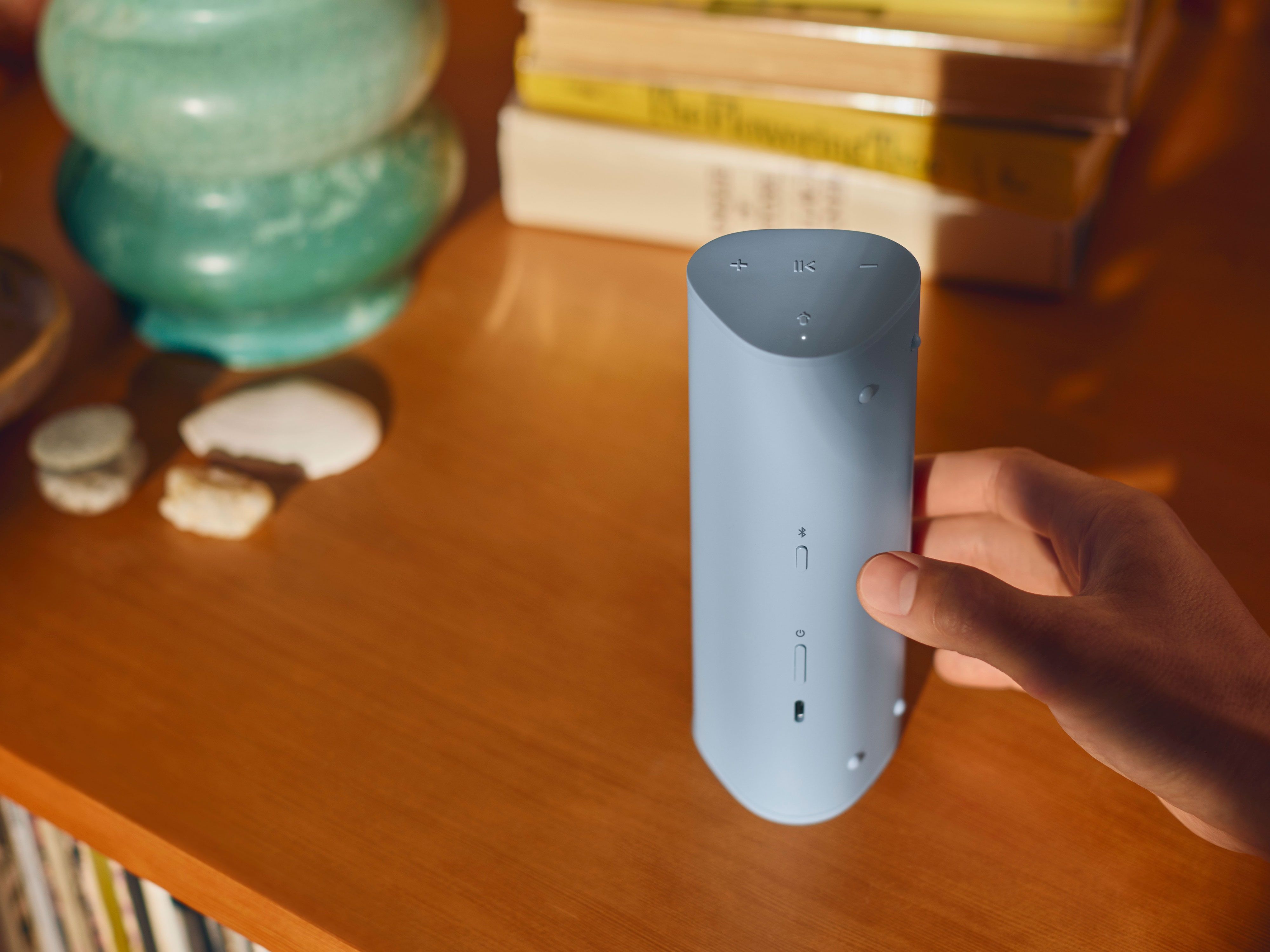 Sonos Roam 2：防水設計のポータブルBluetoothスピーカー | Sonos