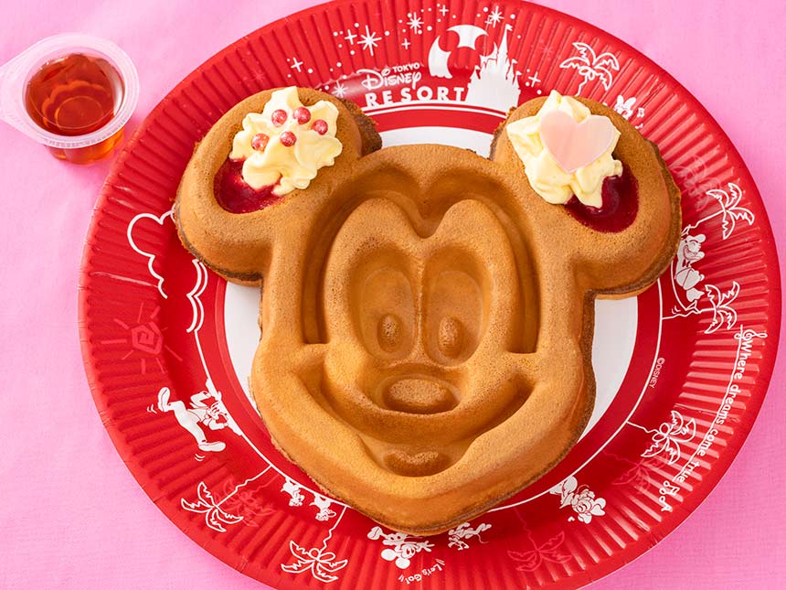 公式】ミッキーワッフル、カスタードホイップとラズベリーピュレ