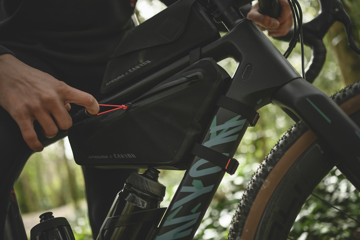 Apidura x Canyon Frame Pack | Apidura