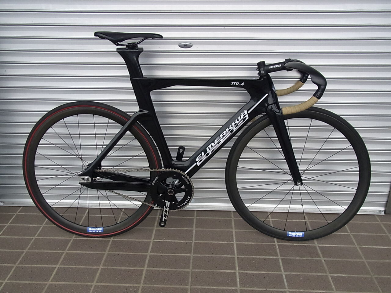 ☆ 新型レーシングピストフレーム JTR-4 発売開始 ☆: mekaanikko