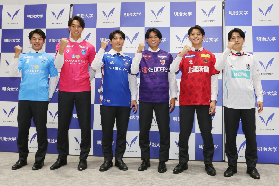 体育会サッカー部】6選手がJリーグへ！加入内定記者会見フォト