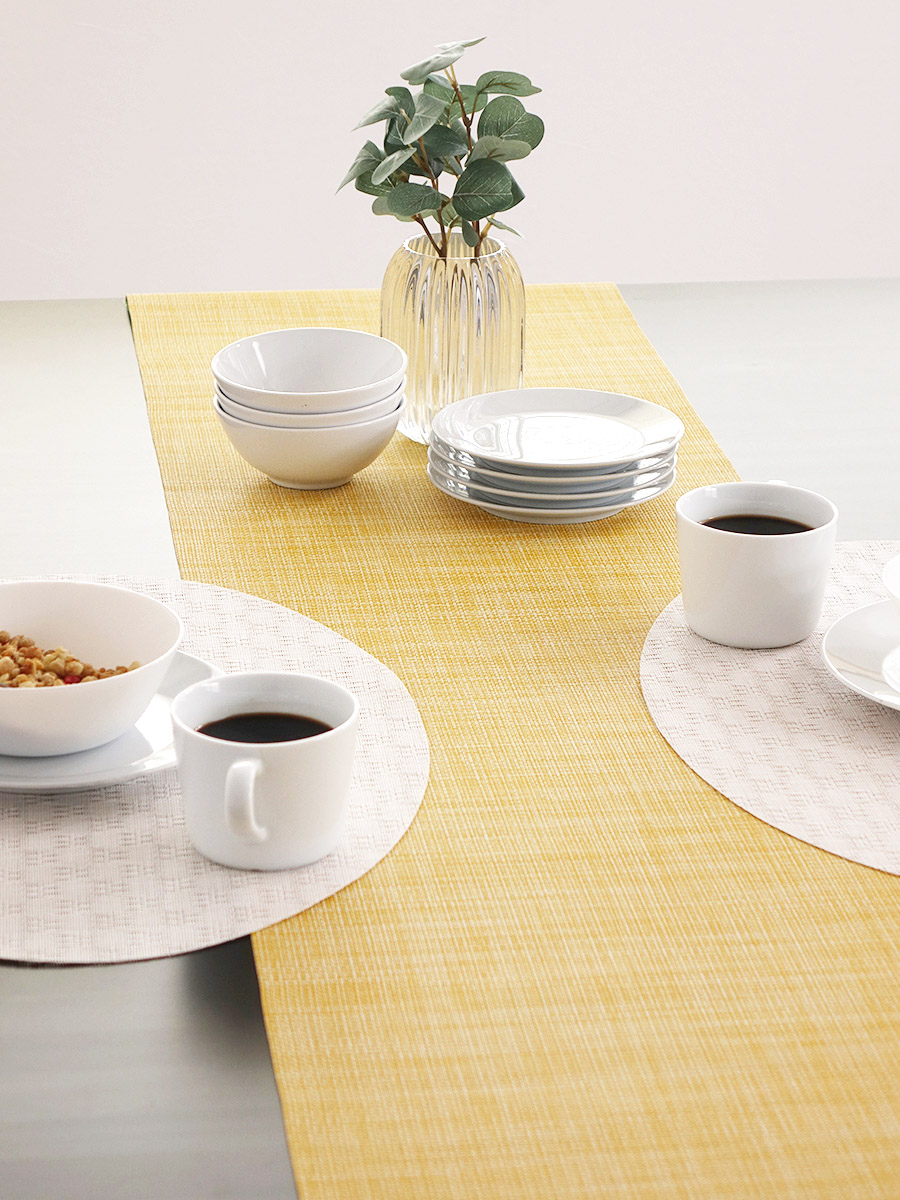 チルウィッチ テーブルランナー イエロー 黄色 シンプルな平織り