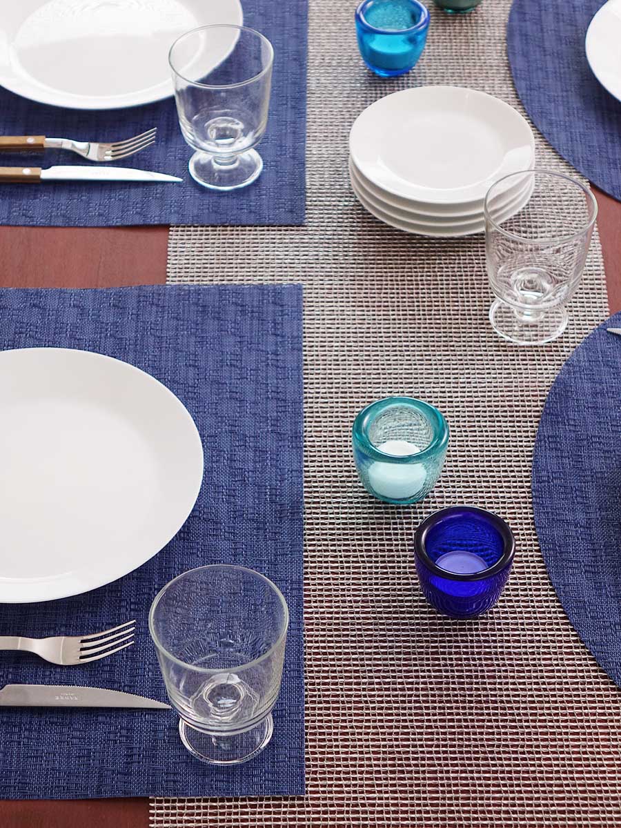 チルウィッチ テーブルランナー カジュアルエレガントなシルバー