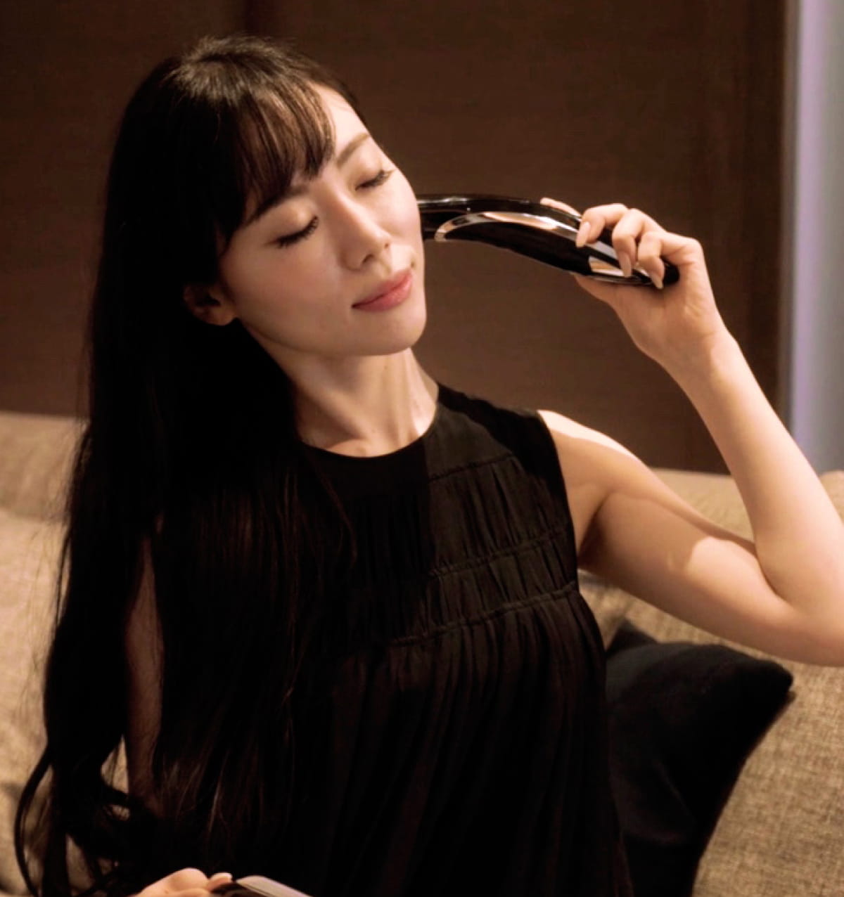 高級美顔器なら高級全身美顔器MetaLT（メタエルティ） - 株式会社NBS