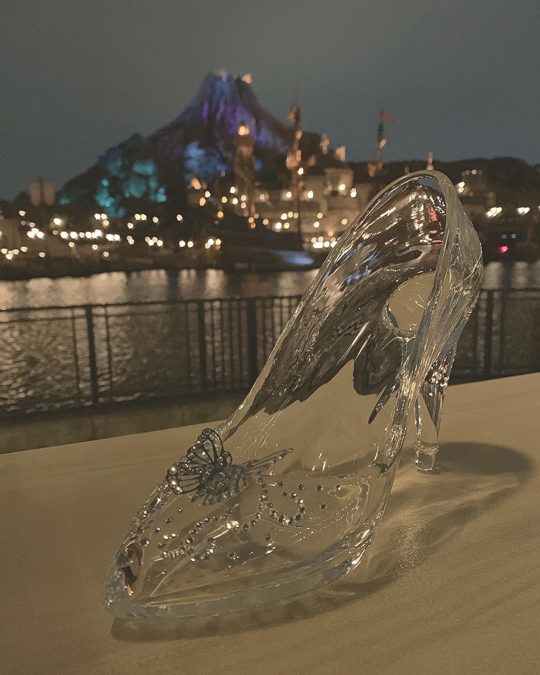 本当に履けるガラスの靴を♡リアルシンデレラになれる、憧れのshoesに