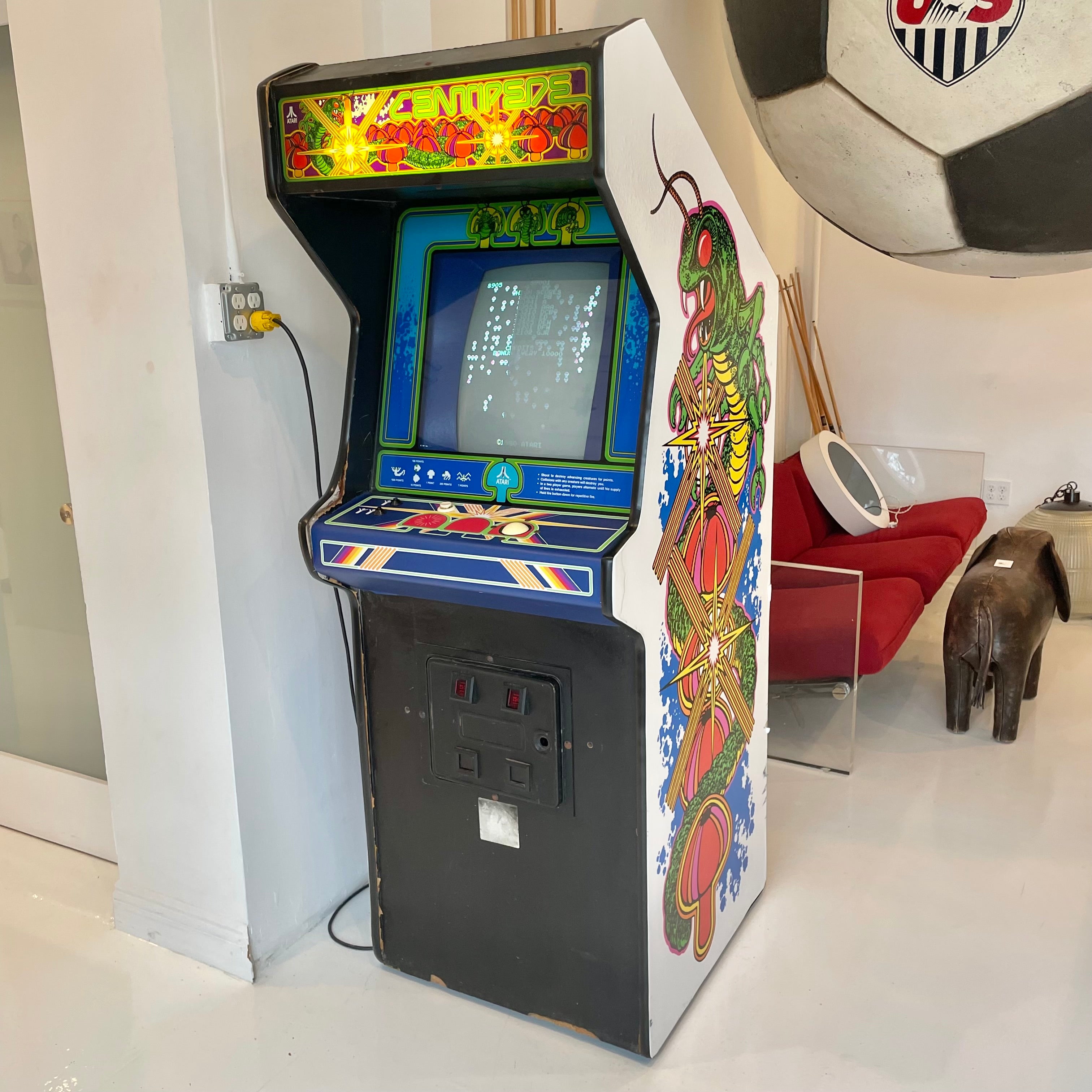 Atari Centipede Arcade Game, 1980 USA