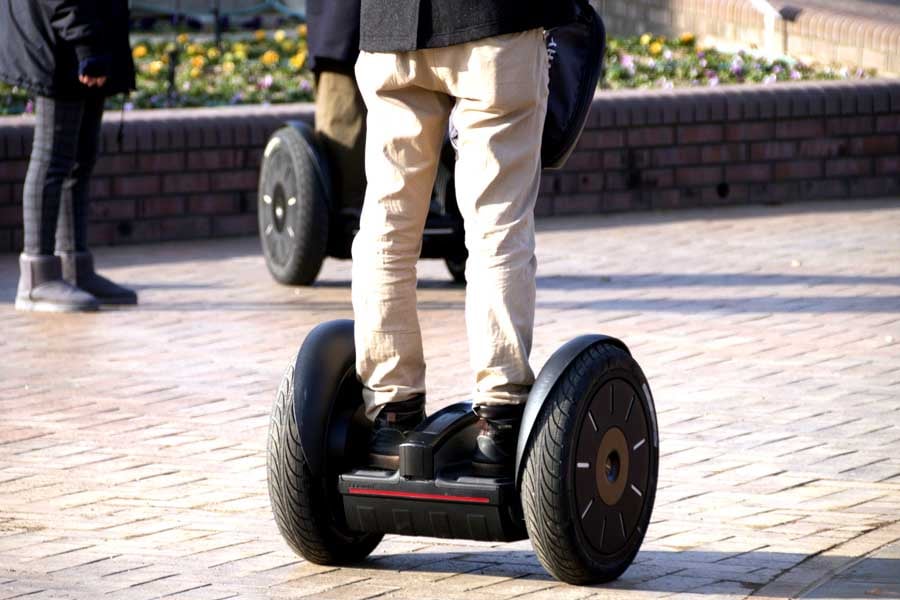 セグウェイ」はなぜ日本で流行らなかったのか？ 斬新過ぎるコンセプト