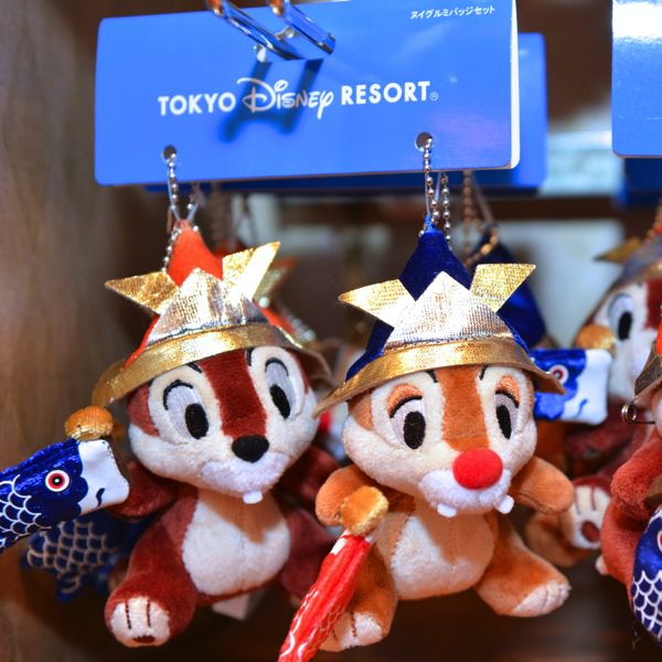 ディズニーランドの節句用五月人形&初登場のぬいぐるみバッジ -